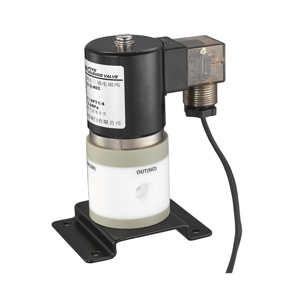 PTFE两位三通电磁阀（0.6MPa）